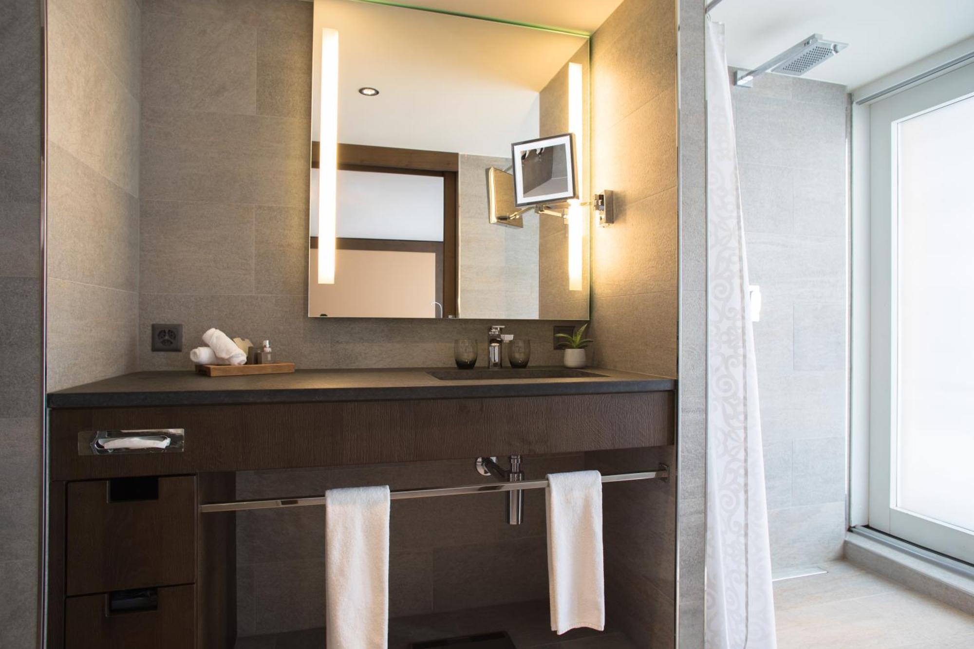 Crans Ambassador Hotel Ruang foto